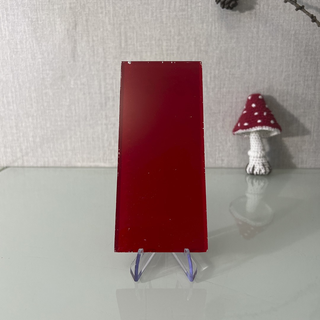 Фото стекло цветное красное Лакобель № 1586