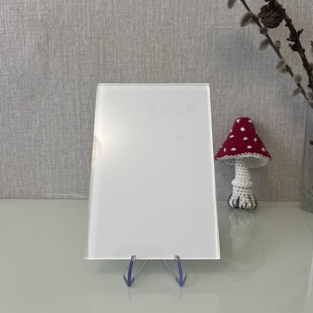 Фото стекло белое модель Лакобель № 9003