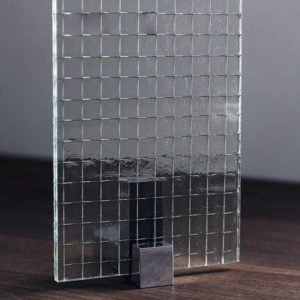 Фото стекло армированное 6 мм